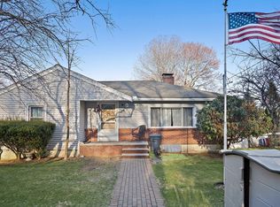 94 Cambridge Rd, Woburn, MA 01801