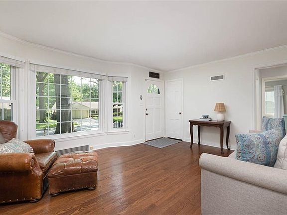 4th image of 5620 Roeland Dr