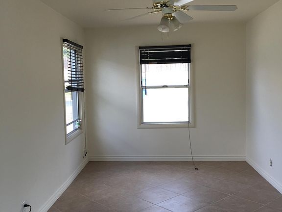 Living room (new fan installed)