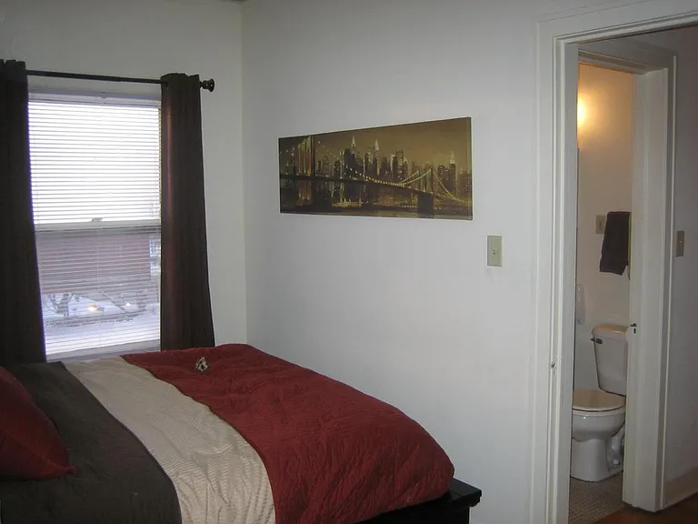 902 Grand Ave — Photo 8