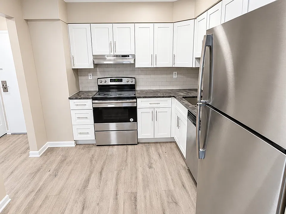 75AC4 Avonwood Rd #C4