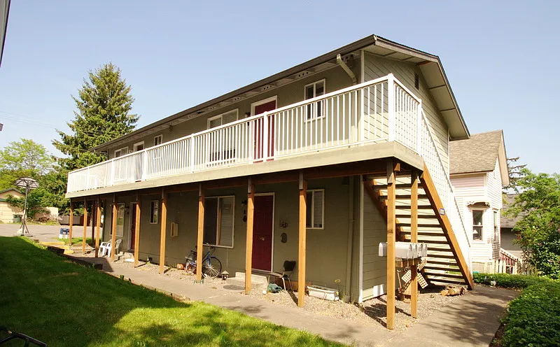 1619 King St #43