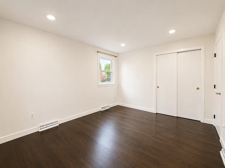 66 Harrison Ave — Photo 16