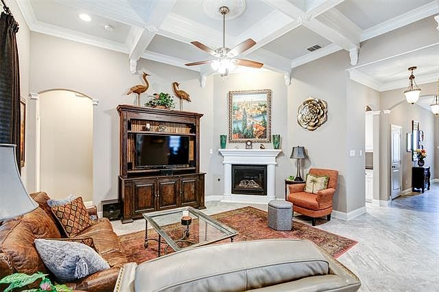 1st image of 607 Haven Dr