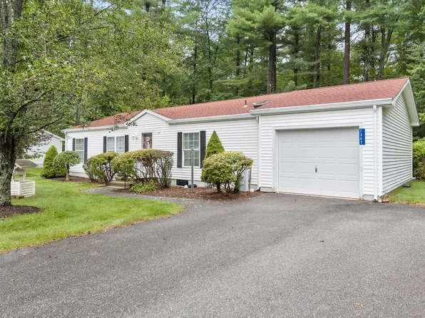 1307 Blueberry Cir, Middleboro, MA 02346