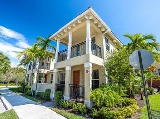 4796 Sierra Ln, Pompano Beach, FL 33073
