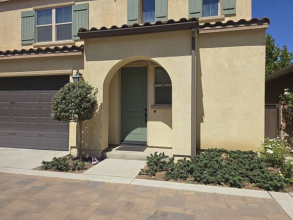 3rd image of 3903 S Merryvale Way