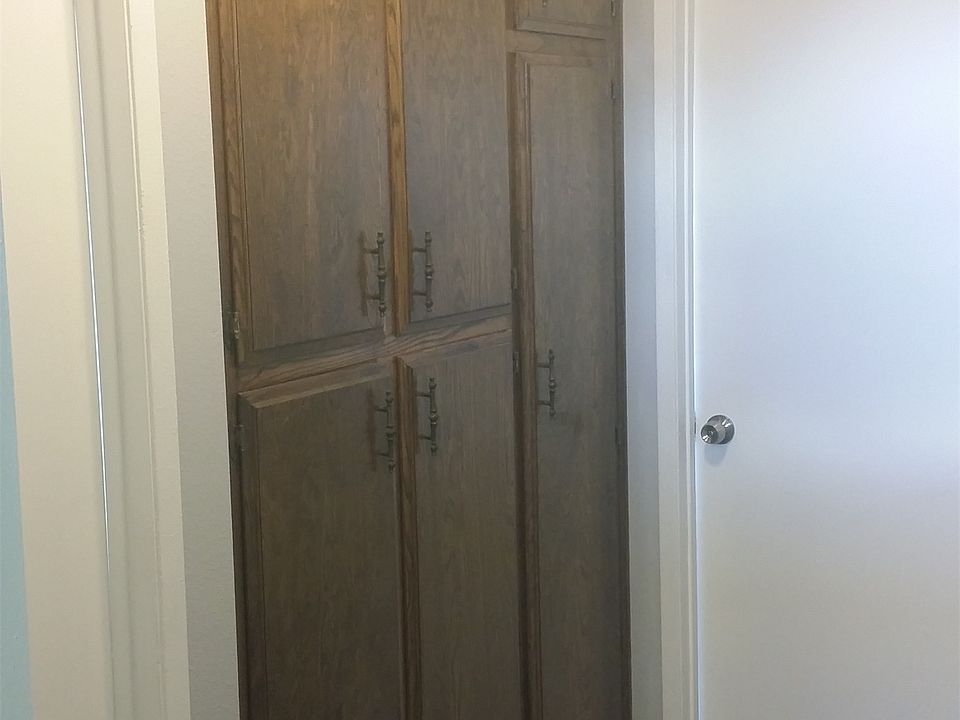 Storage space 2nd level