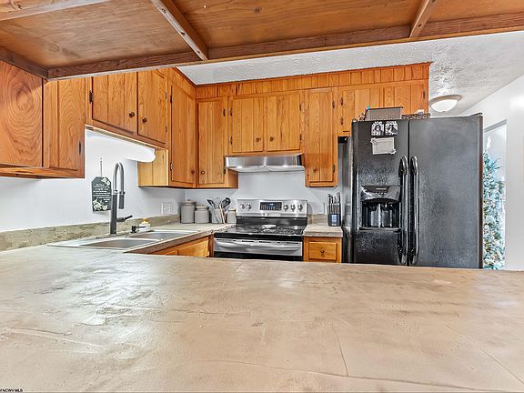 5th image of 222 Bull Run Rd