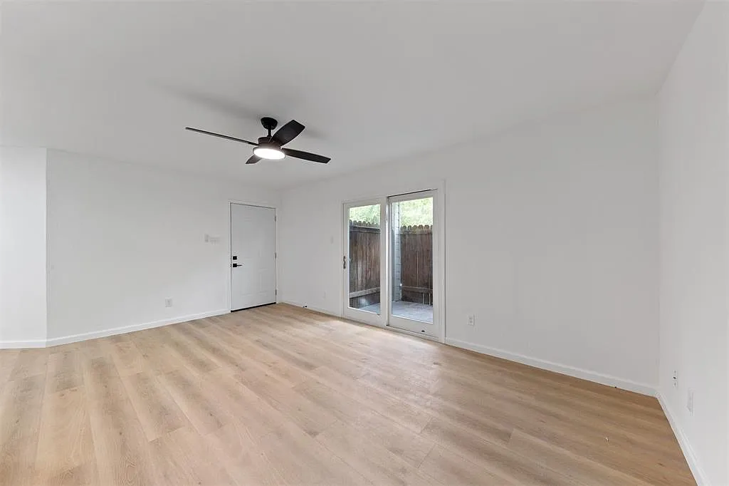 815 Lyle West Ave — Photo 4