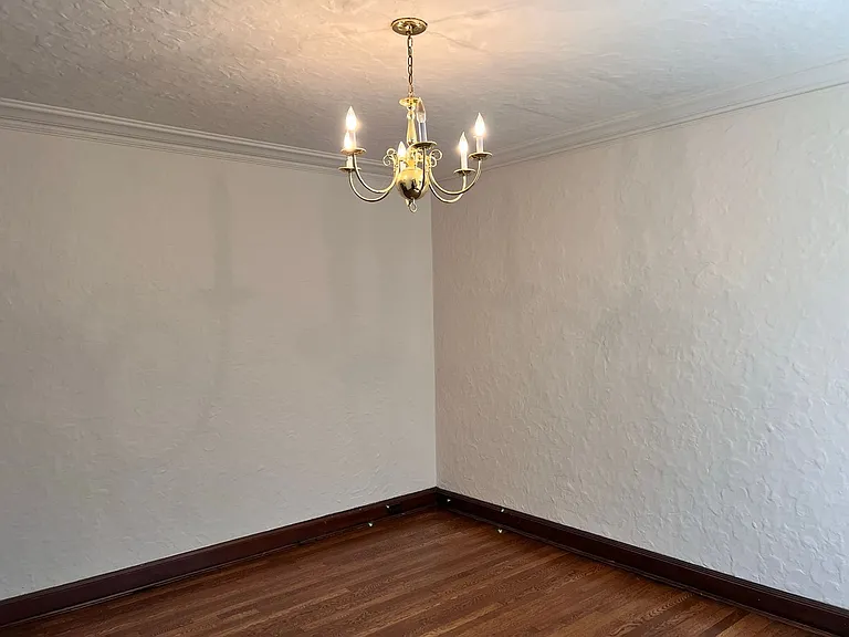 2558 Madison — Photo 72