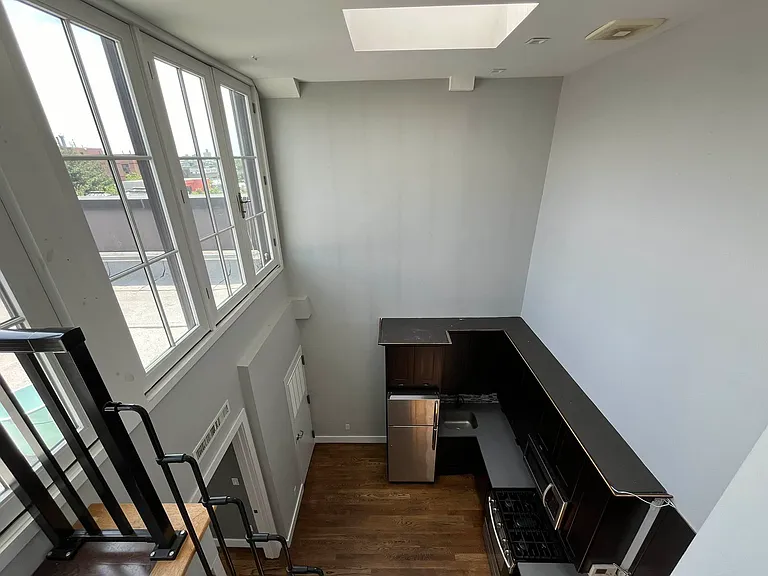 269A Linden St #4F — Photo 18