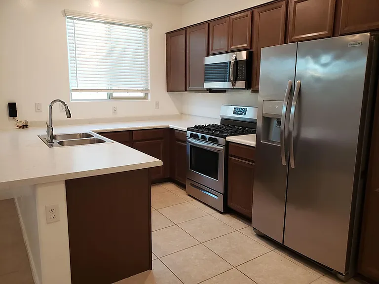 4206 S 96th Ln — Photo 11
