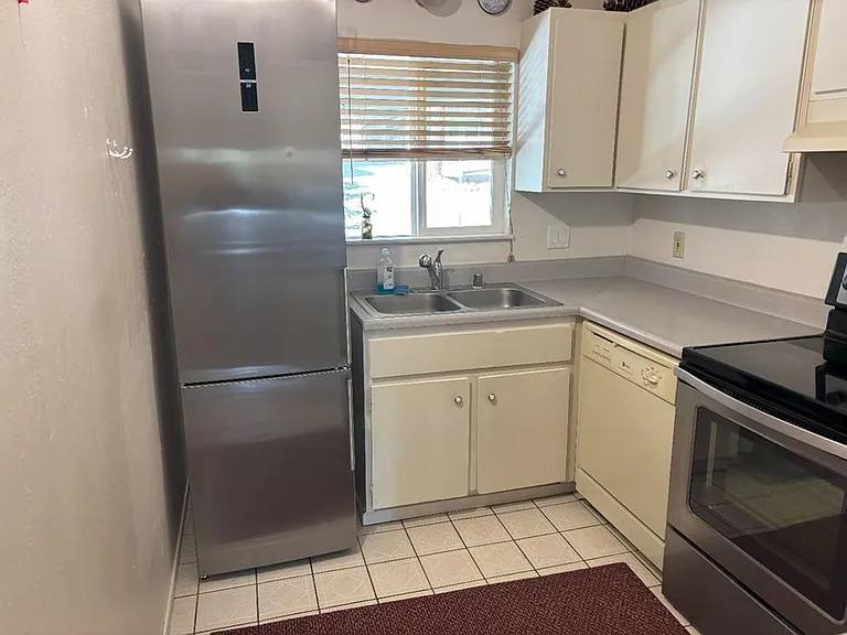 801 Northwood Blvd #14 — Photo 4