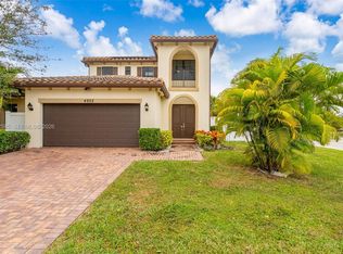 4925 NW 51st Ter, Tamarac, FL 33319