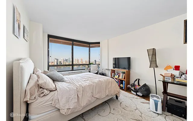 Rented by Douglas Elliman | media 11