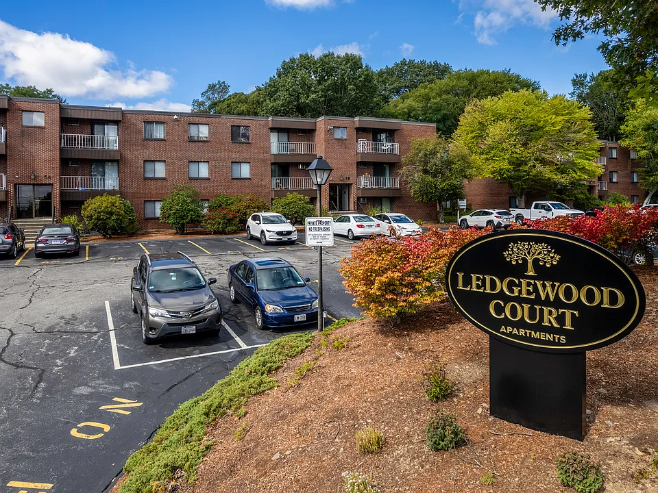 Ledgewood Court