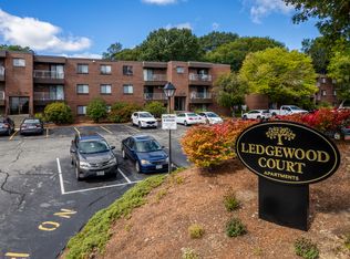 Ledgewood Court, Worcester, MA 01605