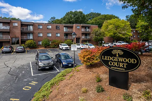 Ledgewood Court Photo 1