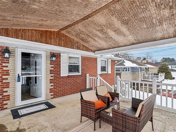 4th image of 670 Circle Dr