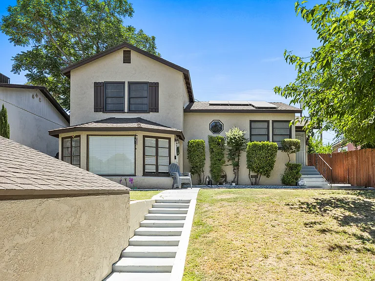2803 Hawthorne Ave #B — Photo 3