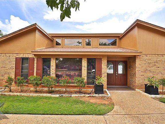 2nd image of 4801 Catclaw Dr