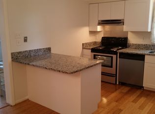 39884 Catoctin Ridge St, Paeonian Springs, VA 20129