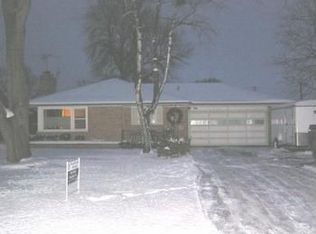 2465 Plainview Dr, Saginaw, MI 48603