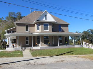 403 S Walnut St, Colfax, IA 50054