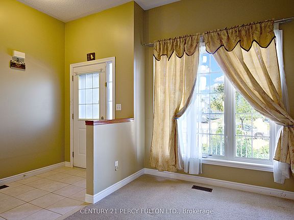 5th image of 7 Bridlewood Blvd