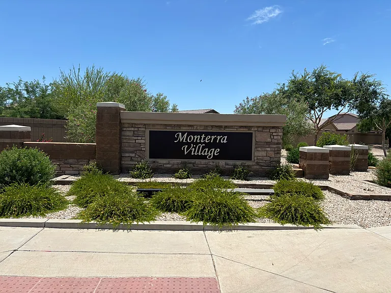 1549 E Kingman Pl — Photo 38