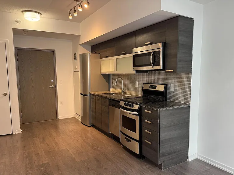 36 Lisgar St #2019E — Photo 1