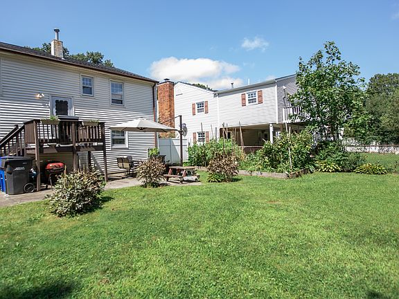 37 Sleepy Hollow Drive