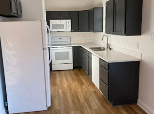 320 S Elm St #F, Henderson, KY 42420
