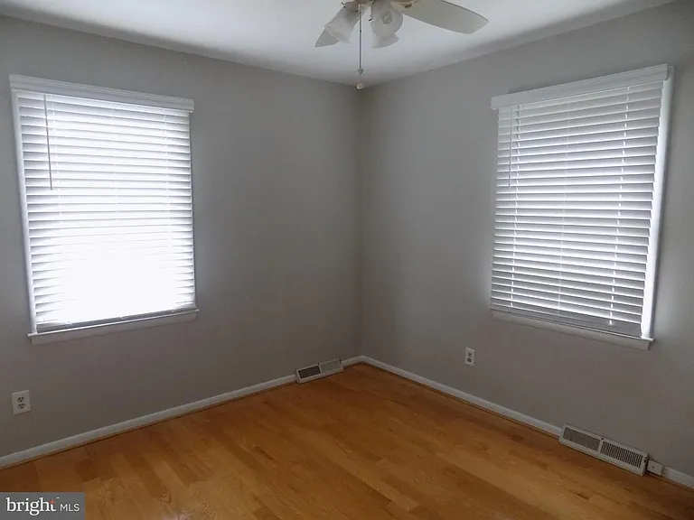 313 Glenville Rd — Photo 41