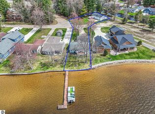 8805 Iroquois Rd, Saint Helen, MI 48656