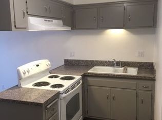 240 N Mill St APT B, Santa Paula, CA 93060