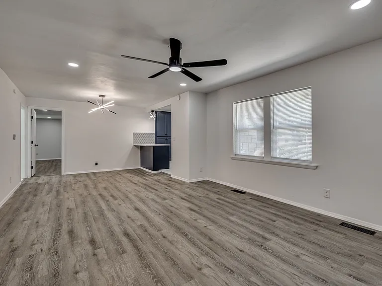 132 S McFarland St — Photo 5