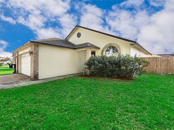 3rd image of 2108 Ipsden Dr