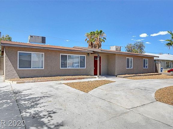 3rd image of 4512 Lorna Pl