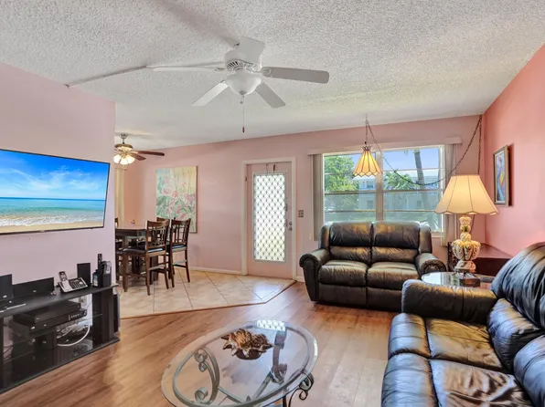 48 NEWPORT C Court #C, Deerfield Beach, FL 33442