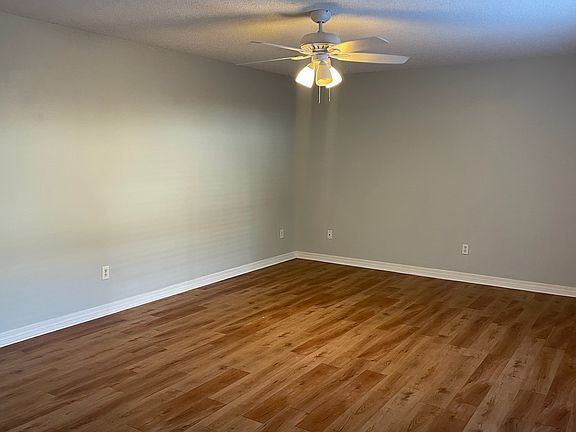 4th image of 2301 W Michigan Ave APT 35
