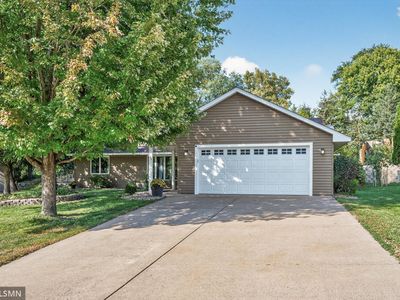 111 Yorkton Rdg, Little Canada, MN, 55117
