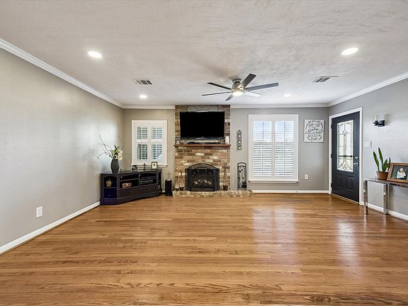 5th image of 1423 Richelieu Ln