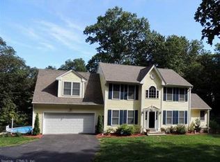 15 Brookside Dr, Norwich, CT 06360