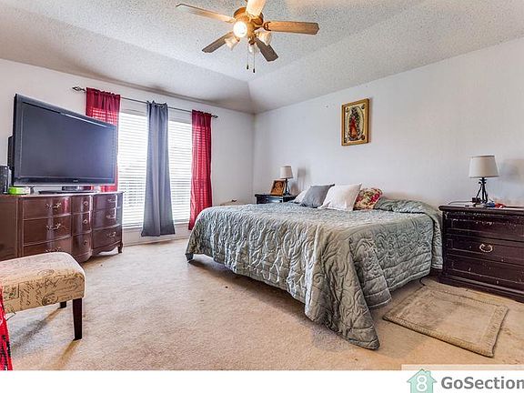 4th image of 3920 Tarpon Springs Dr