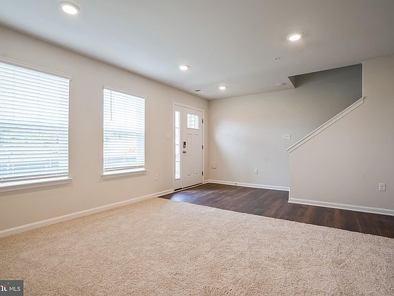 4th image of 9712 Ruby Lockhart Blvd