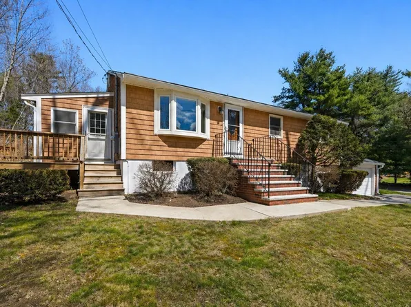 83 Thurlow St, Georgetown, MA 01833