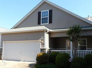 664 W Oaks Dr, Woodstock, GA 30188