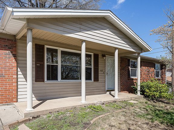 2nd image of 1127 Sandstone Dr